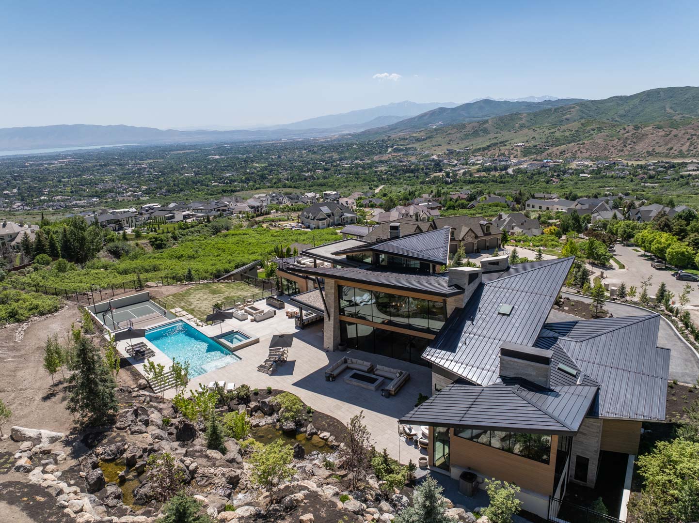 Evergreen Summit luxury living room design by Interior Concepts Design House