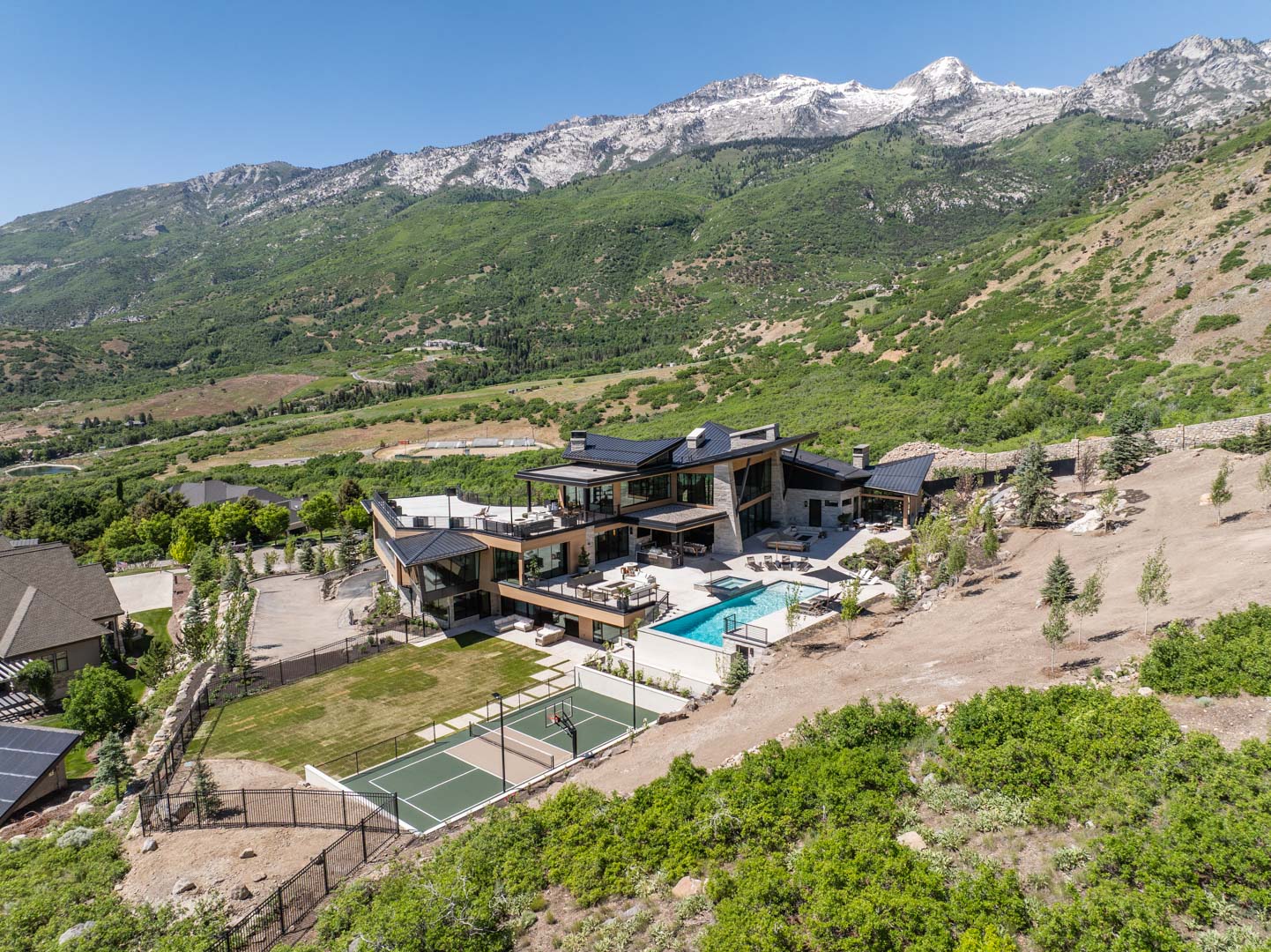 Evergreen Summit mountain modern interior styling by Interior Concepts Design House