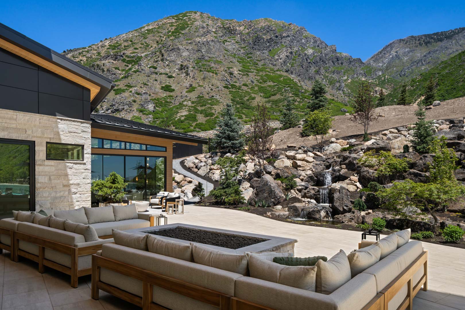 Evergreen Summit luxury living space design